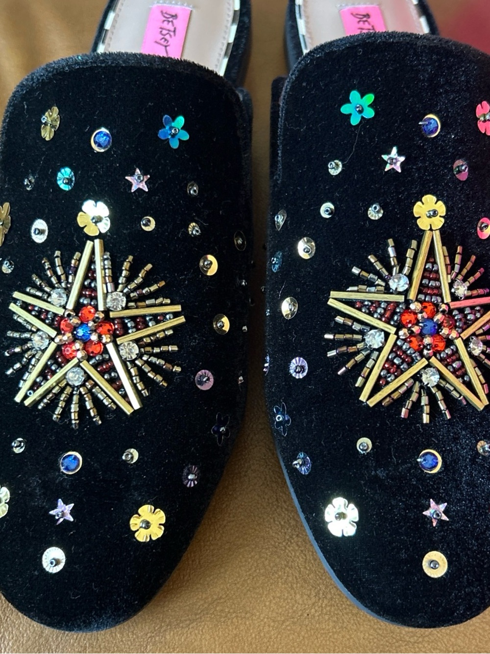 Betsey Johnson Womens Black Solar Jeweled Rhinestone Velvet Mules Flat 8.5M - Picture 9 of 10